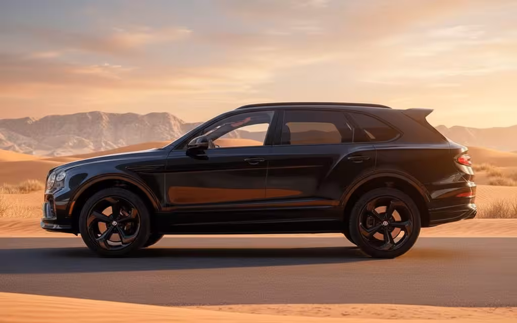 Bentley Bentayga 2022 Black side profile – rental in Dubai