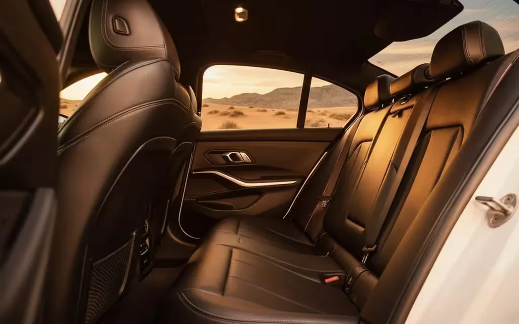 Bmw 330 2023 leather seats and cabin – rental in Dubai
