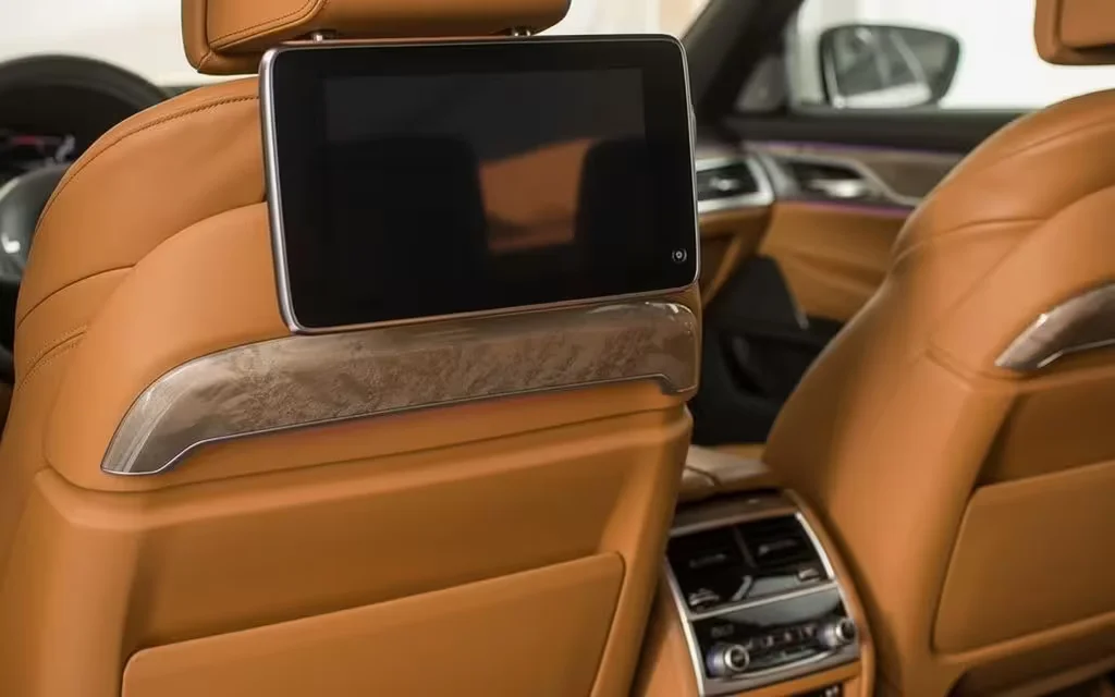 Bmw 730 2021 interior view showing trim – rental in Dubai
