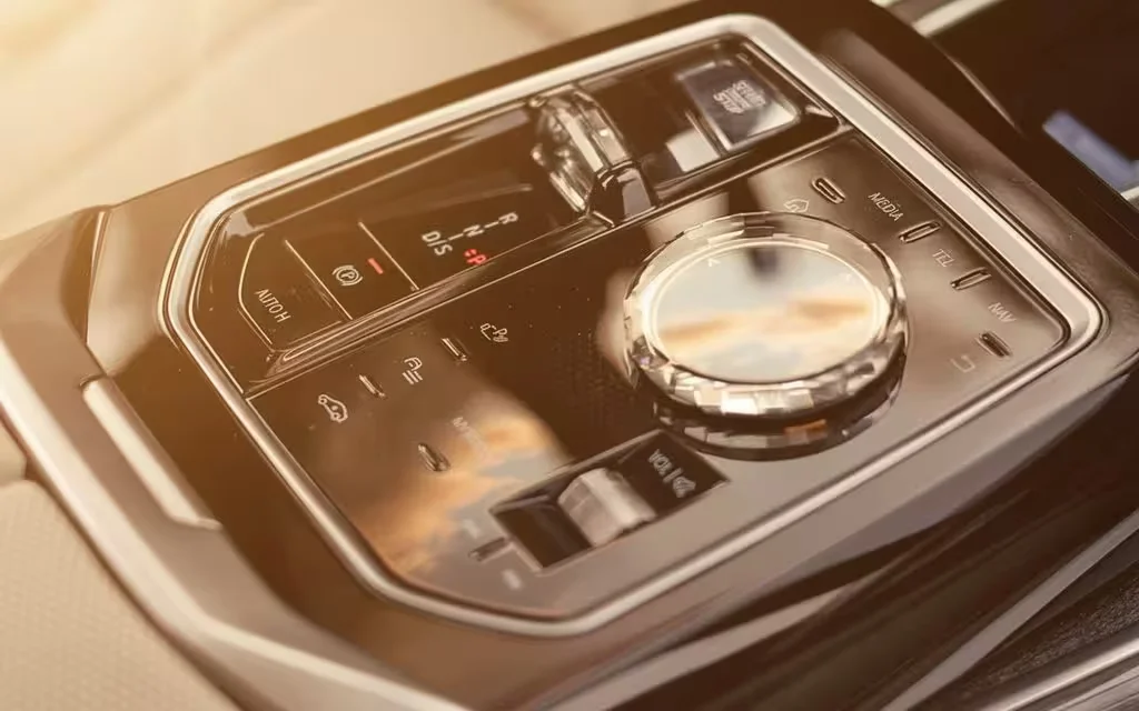 Bmw 735 2023 interior view showing trim – rental in Dubai