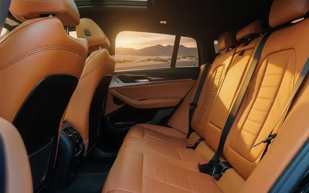Bmw X4 2020 leather seats and cabin – rental in Dubai