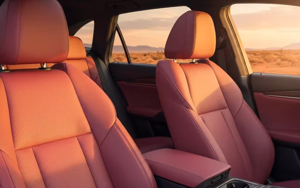 Bmw X4 2024 leather seats and cabin – rental in Dubai