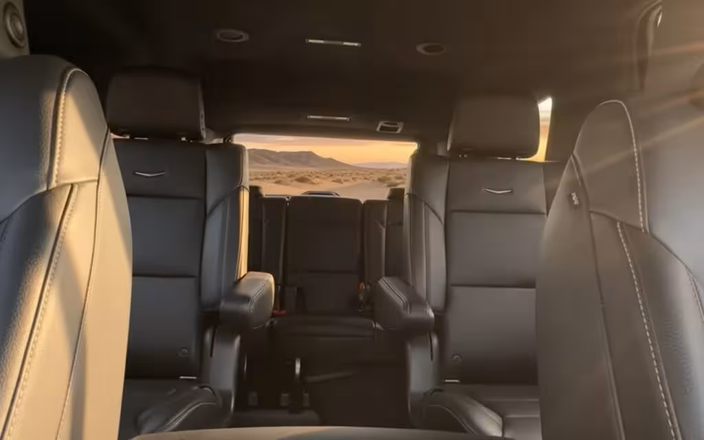 Cadillac Escalade 2022 leather seats and cabin – rental in Dubai