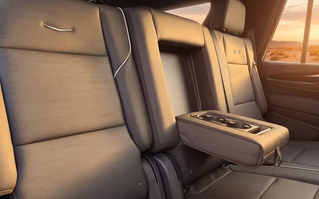 Cadillac Escalade 2023 leather seats and cabin – rental in Dubai