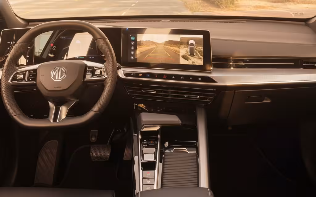 Mg One 2023 interior view showing trim – rental in Dubai