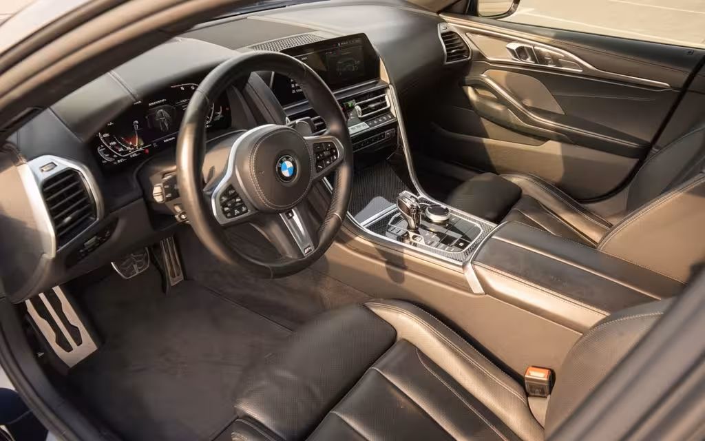 Bmw 850 2022 interior view showing trim – rental in Dubai