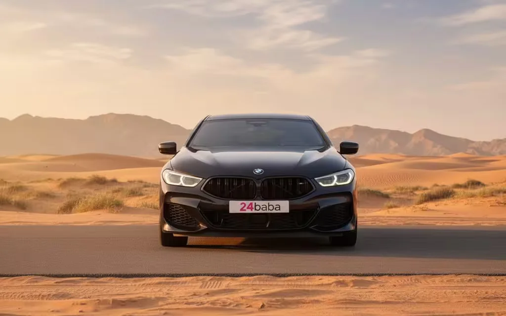 Bmw 850 2022 Black front view with headlights – rental in Dubai