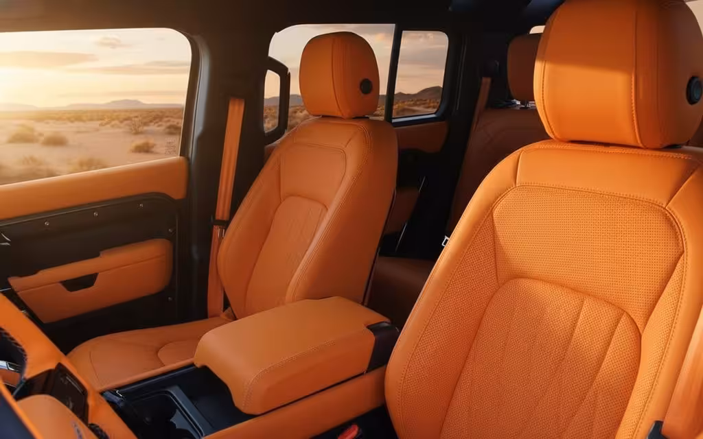 LandRover Defender 2022 leather seats and cabin – rental in Dubai