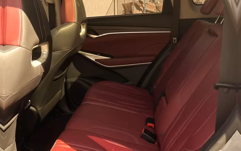 Changan Cs75 2022 leather seats and cabin – rental in Dubai