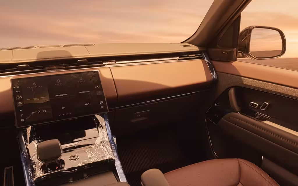 LandRover RangeRoverSport 2025 interior view showing trim – rental in Dubai