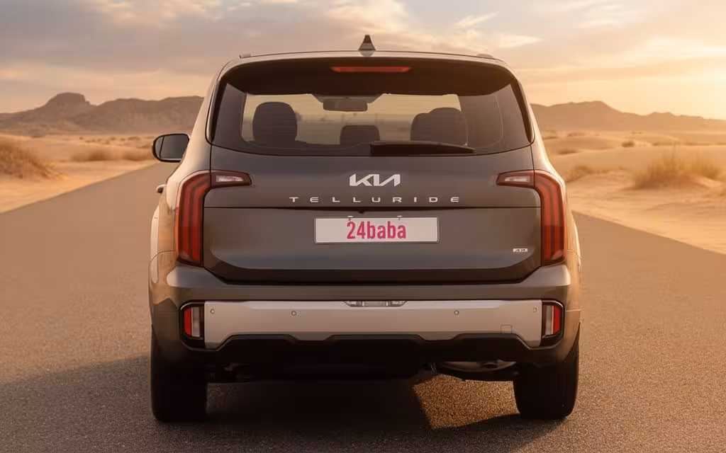 Kia Telluride 2022 Grey rear view showing taillights – rental in Dubai
