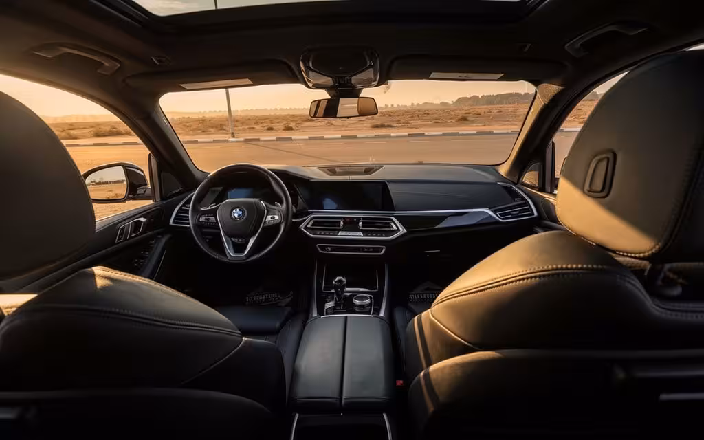 Bmw X5 2020 interior view showing trim – rental in Dubai