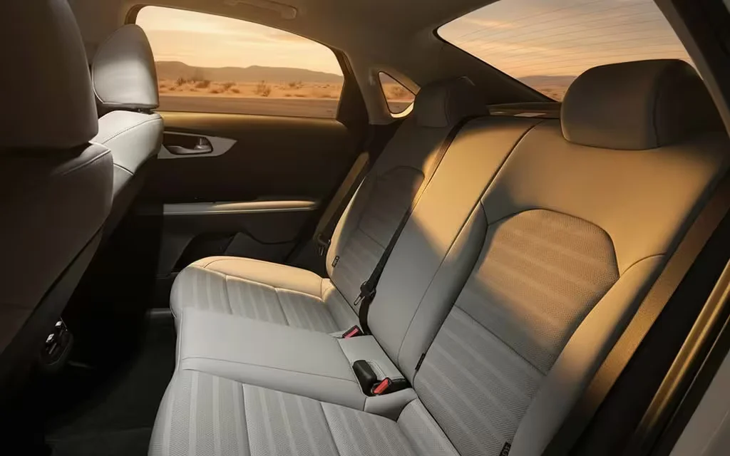 Kia K3 2024 leather seats and cabin – rental in Dubai