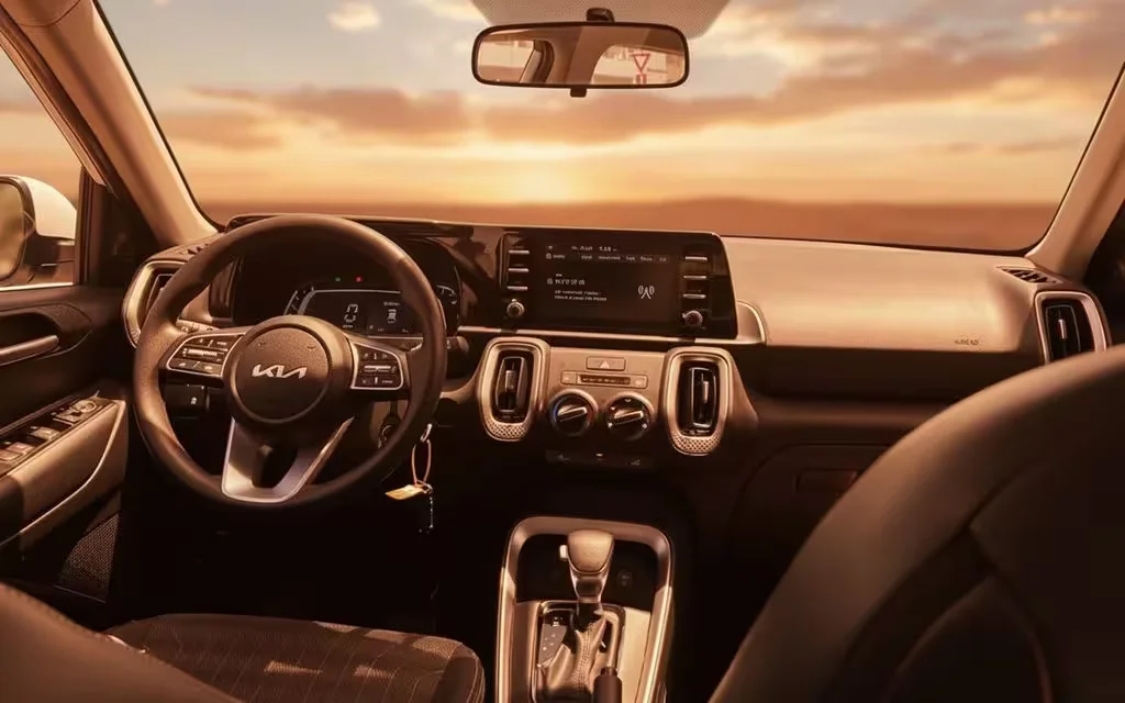 Kia Sonet 2023 dashboard and infotainment
