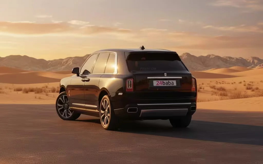 RollsRoyce Cullinan 2023 Black rear view showing taillights – rental in Dubai