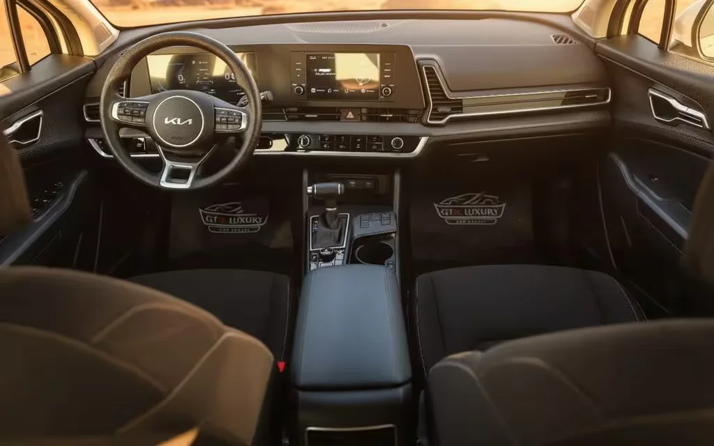 Kia Sportage 2023 dashboard and infotainment