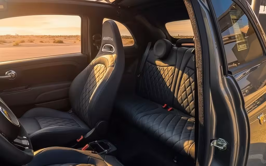 Fiat 500 2023 leather seats and cabin – rental in Dubai