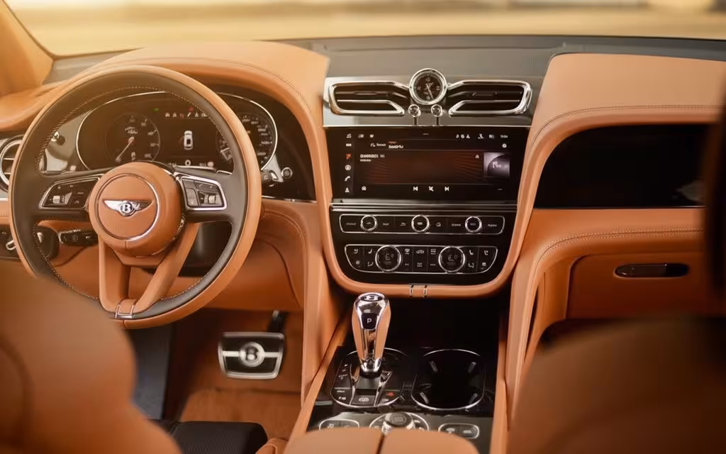 Bentley Bentayga 2022 dashboard and infotainment – rental in Dubai