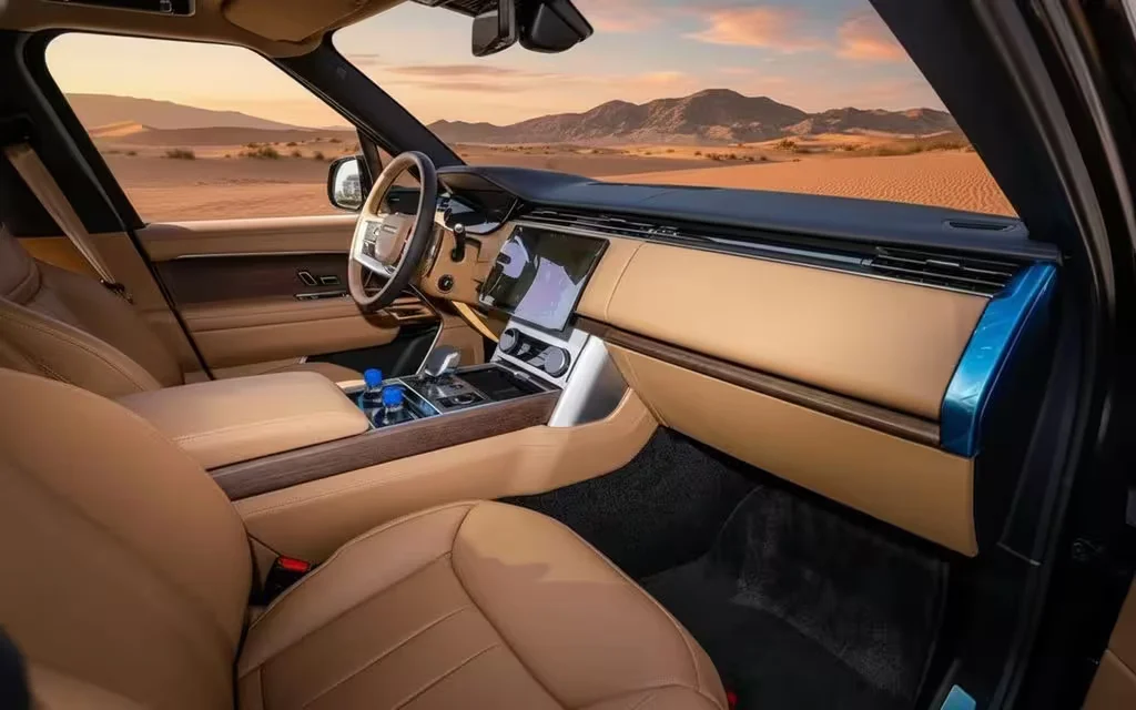 LandRover RangeRoverVogueHse 2023 interior view showing trim – rental in Dubai
