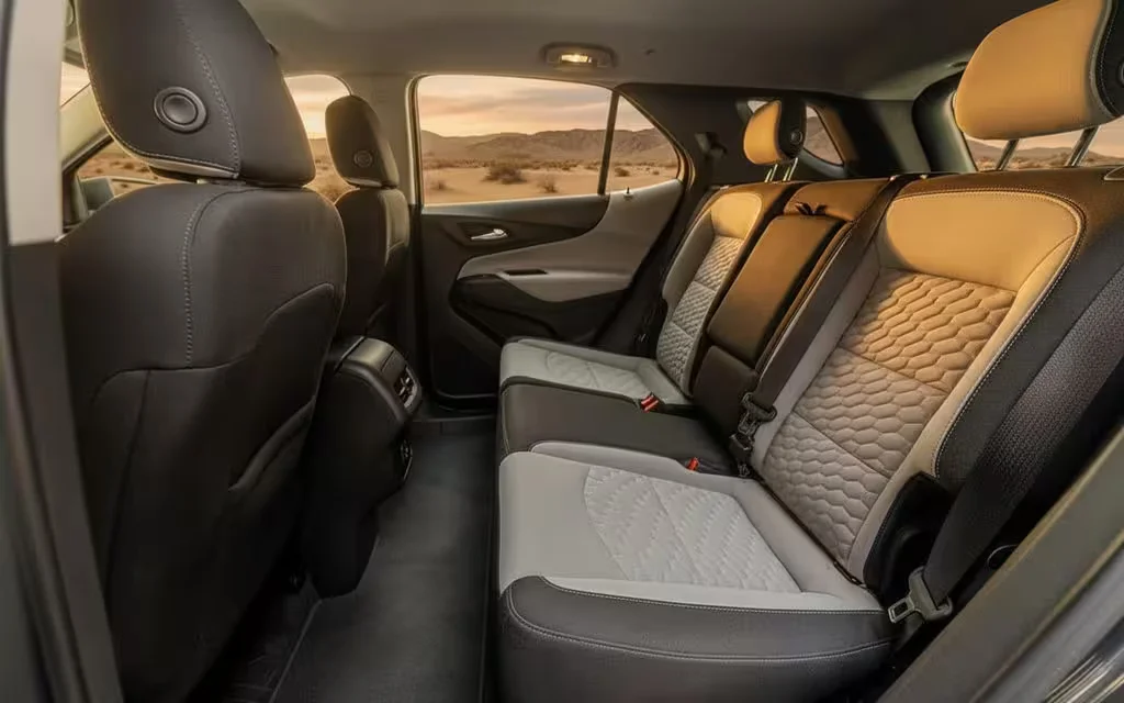 Chevrolet Equinox 2020 leather seats and cabin – rental in Dubai