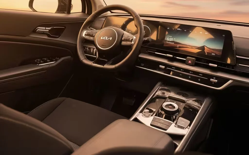 Kia Sportage 2025 dashboard and infotainment – rental in Dubai
