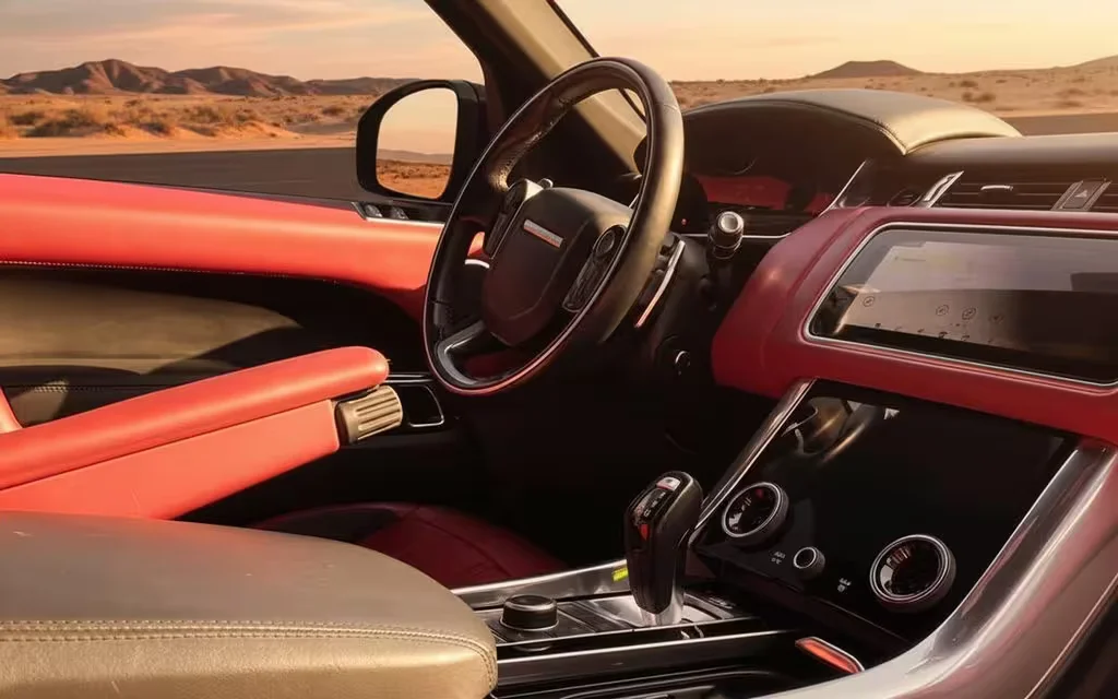 LandRover RangeRoverSport 2020 interior view showing trim – rental in Dubai