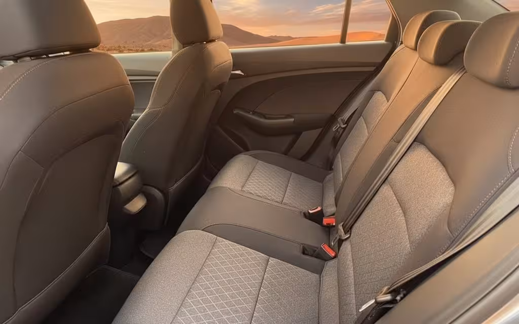 Mg 3 2025 leather seats and cabin – rental in Dubai