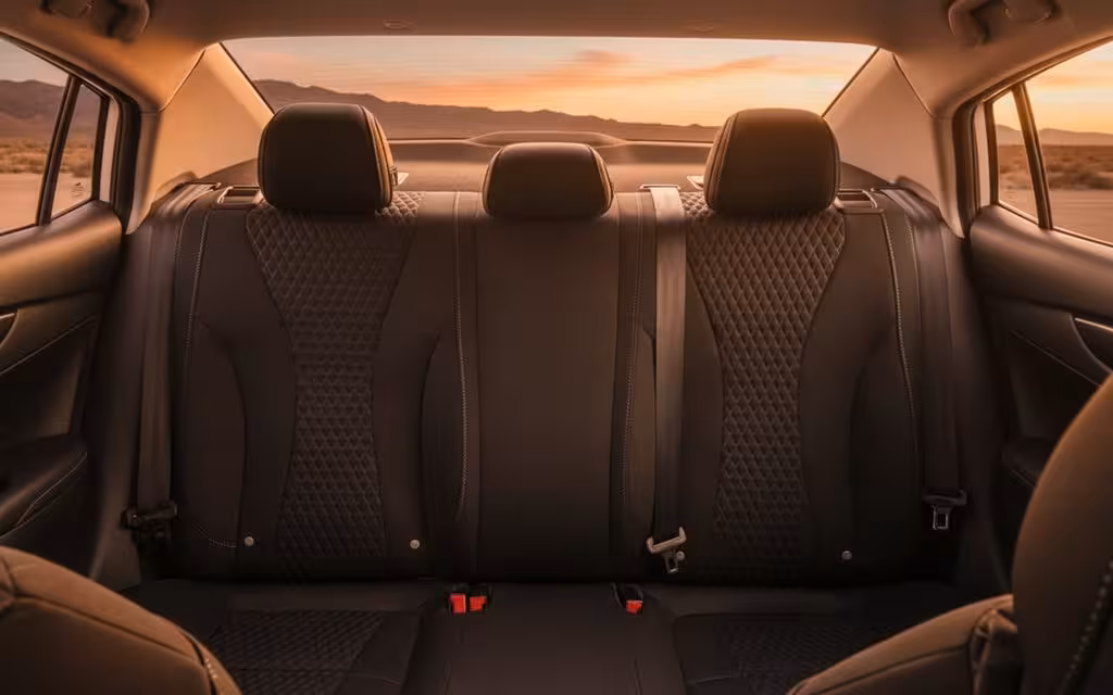 Mg 5 2023 leather seats and cabin – rental in Dubai