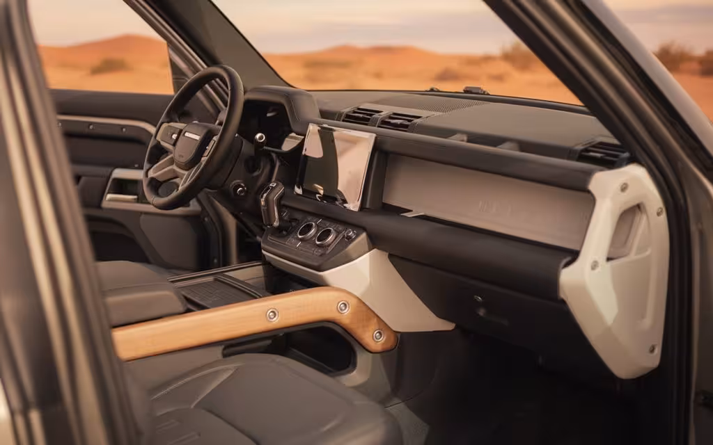 LandRover Defender 2021 interior view showing trim – rental in Dubai