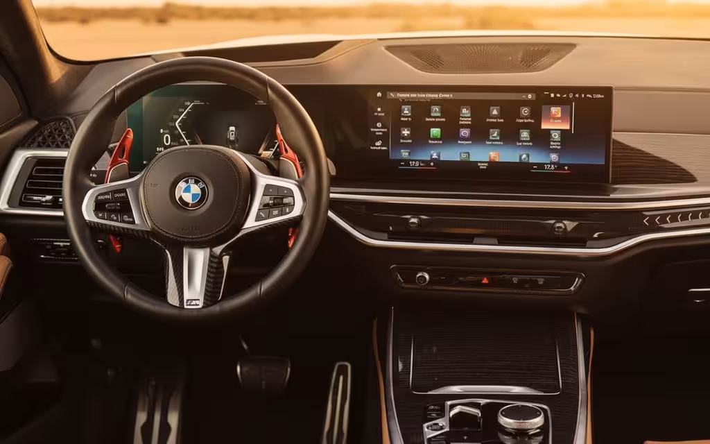 Bmw X7 2024 dashboard and infotainment – rental in Dubai