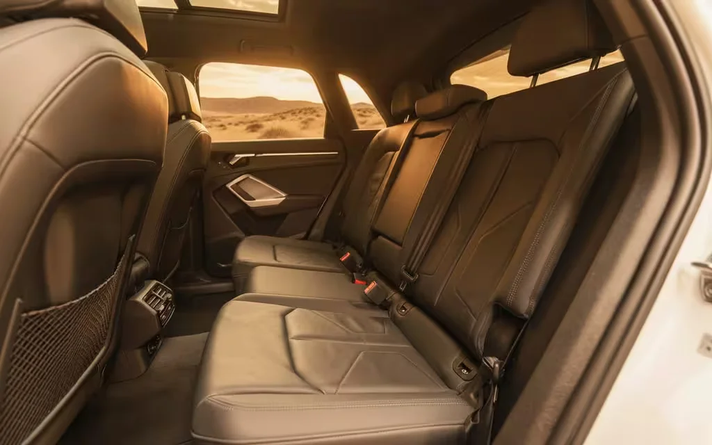 Audi Q3 2021 leather seats and cabin – rental in Dubai