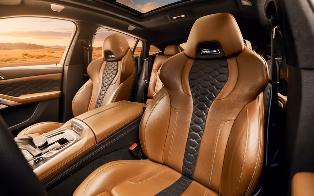 Bmw X6 2023 leather seats and cabin – rental in Dubai