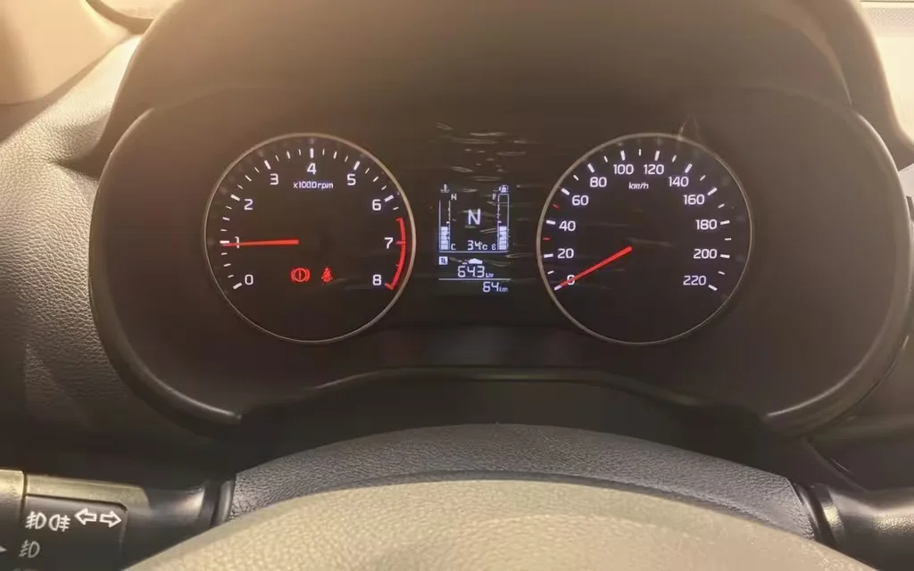 Kia Pegas 2025 dashboard and infotainment