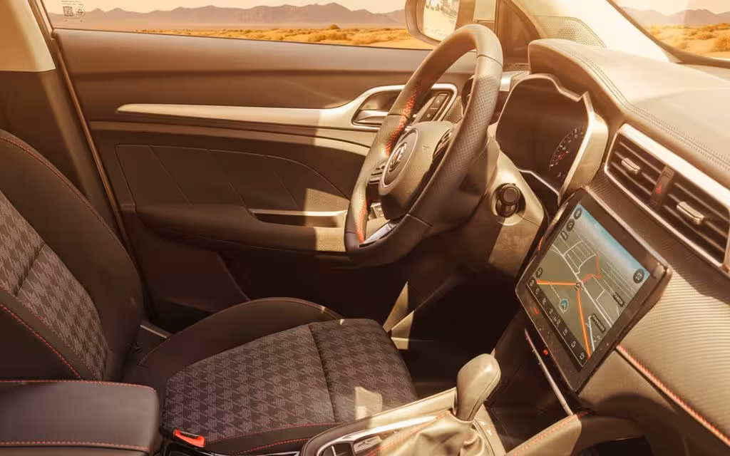 Mg Zs 2023 interior view showing trim – rental in Dubai