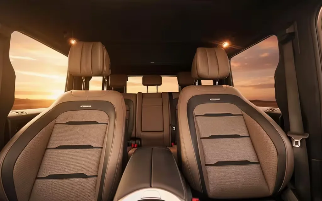 Mercedes G63 2021 leather seats and cabin – rental in Dubai