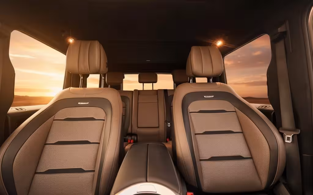 Mercedes G63 2021 leather seats and cabin – rental in Dubai
