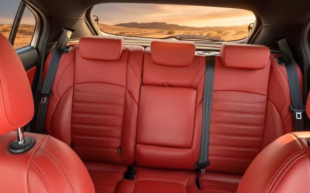 AlfaRomeo Giulietta 2020 leather seats and cabin – rental in Dubai