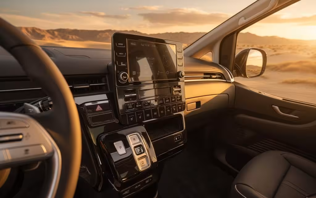 Hyundai Staria 2023 dashboard and infotainment – rental in Dubai