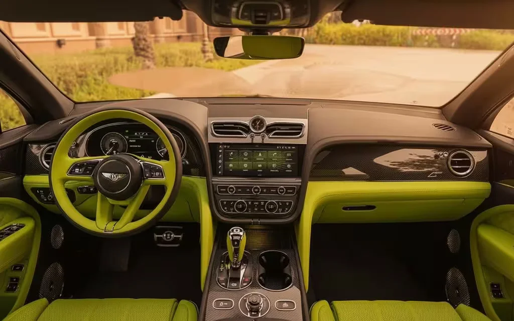 Bentley Bentayga 2023 interior view showing trim – rental in Dubai