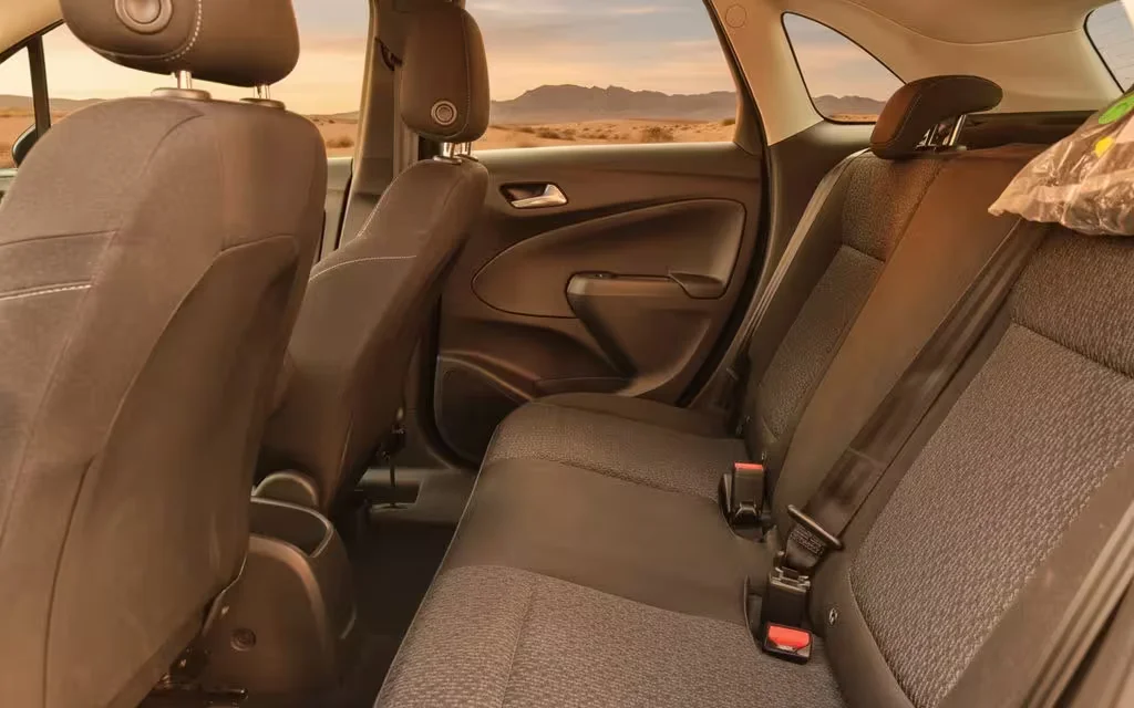 Opel Crossland 2023 leather seats and cabin – rental in Dubai