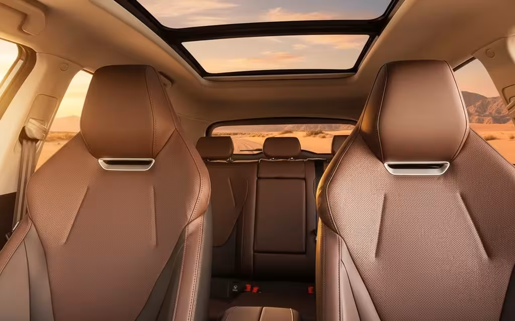 Jac Js6 2024 leather seats and cabin – rental in Dubai