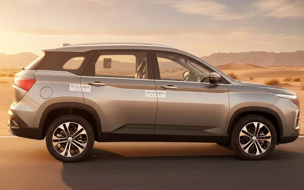 Chevrolet Captiva 2023 Silver side profile – rental in Dubai