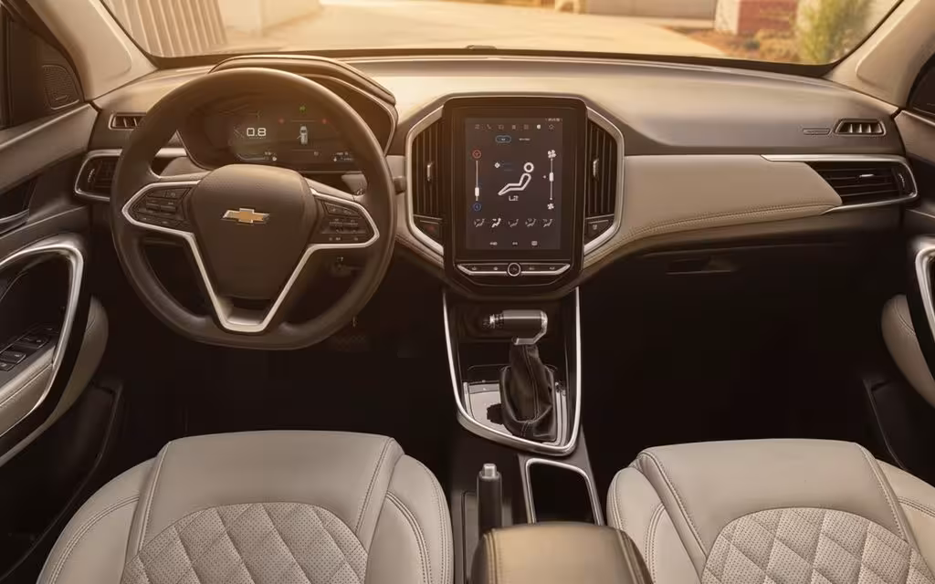 Chevrolet Captiva 2024 dashboard and infotainment – rental in Dubai