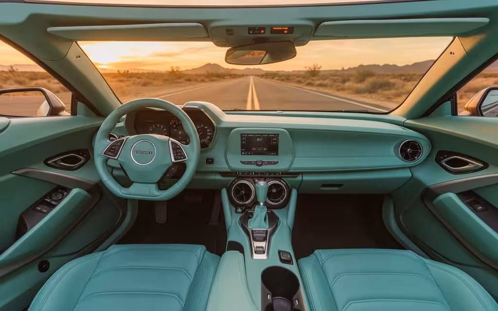 Chevrolet Camaro 2020 dashboard and infotainment