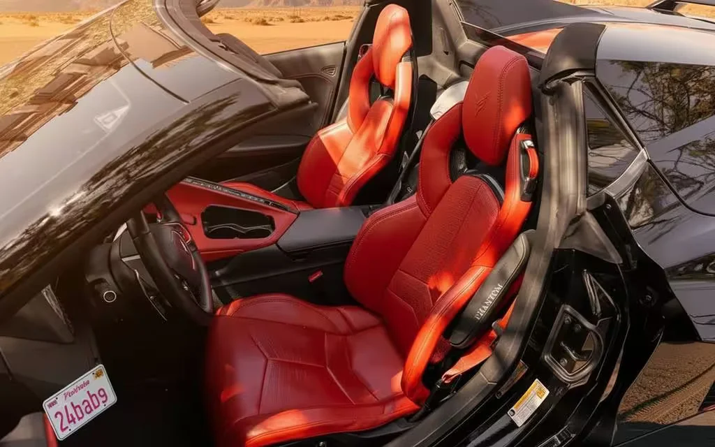 Chevrolet Corvette 2021 leather seats and cabin – rental in Dubai