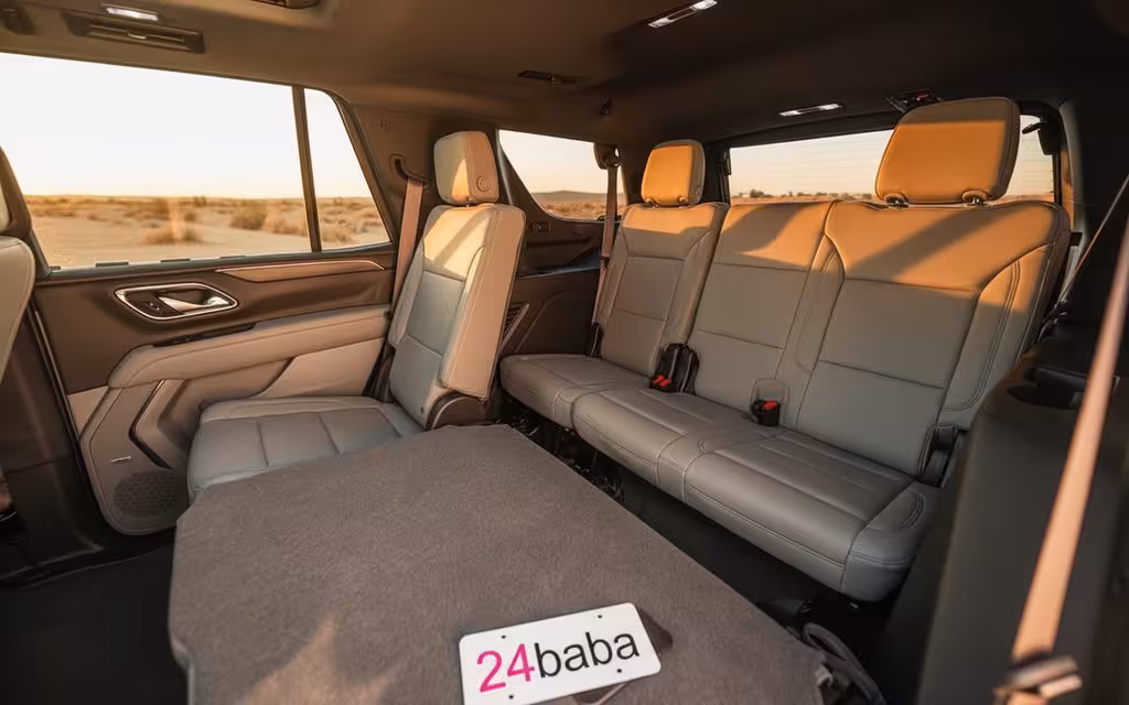 Chevrolet Tahoe 2022 leather seats and cabin – rental in Dubai