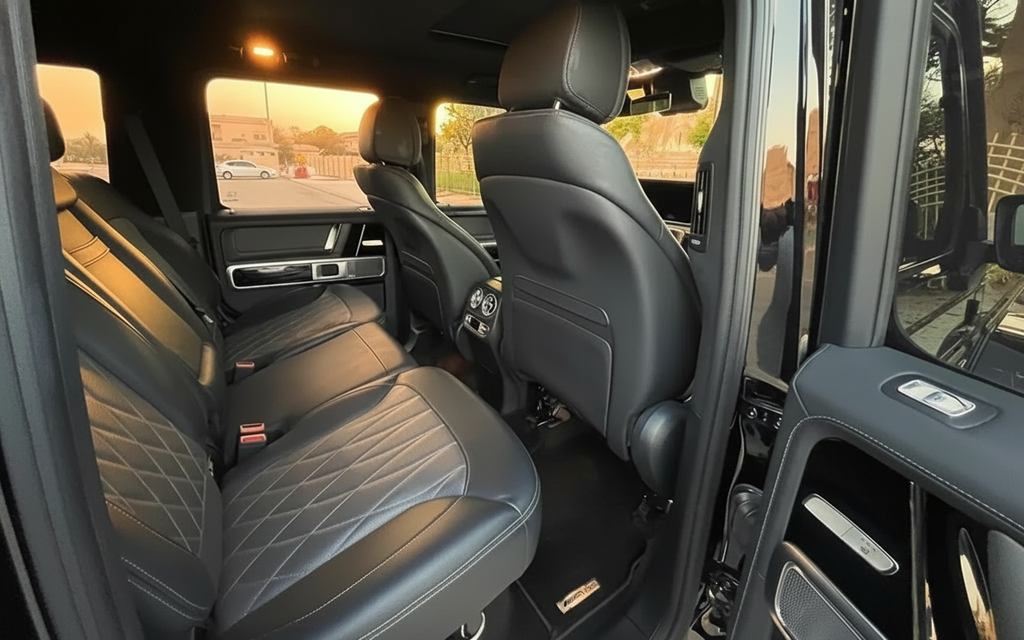 Mercedes G63 2022 leather seats and cabin