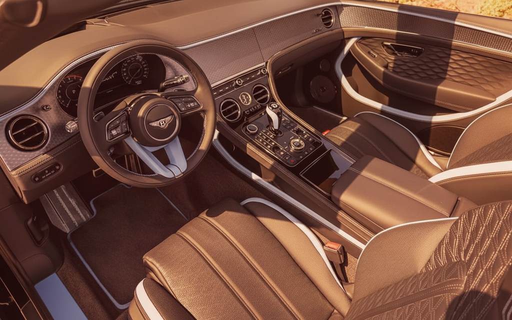 Bentley ContinentalGt Gtc 2025 dashboard and infotainment