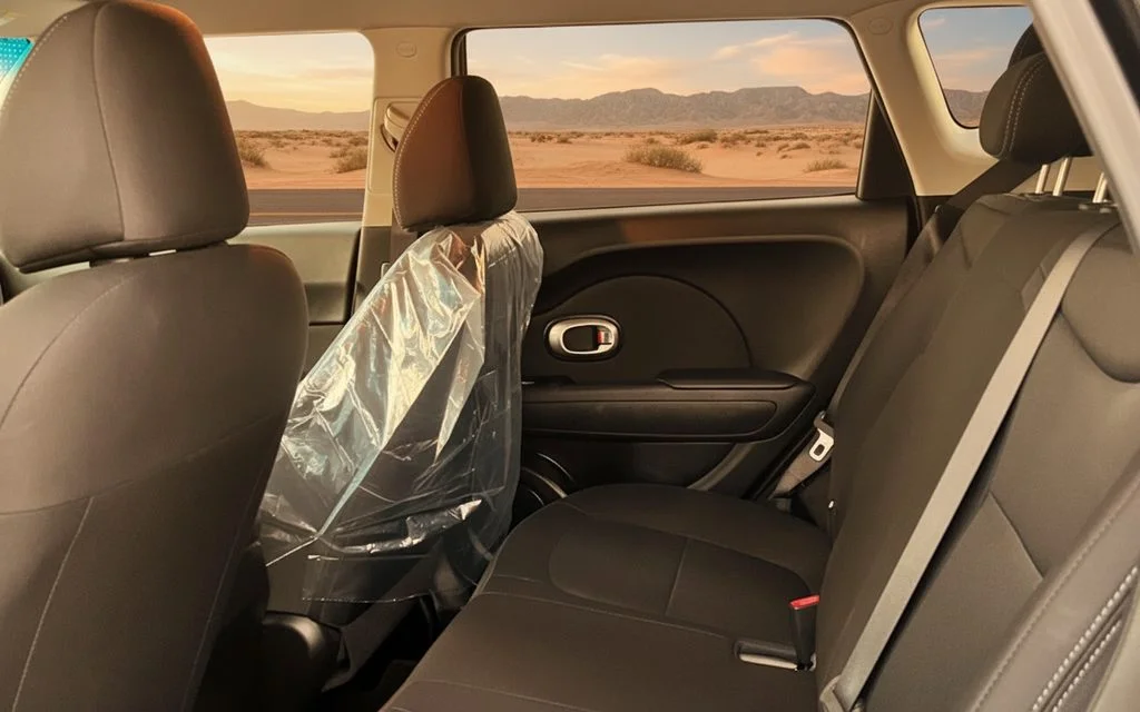 Kia Soul 2025 leather seats and cabin
