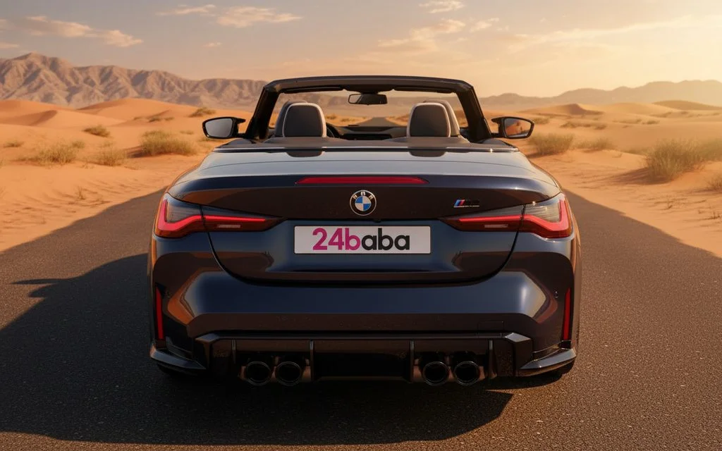 Bmw M4 2023 Black rear view showing taillights